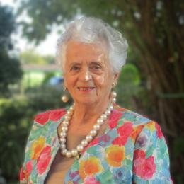 Leona Van Tricht