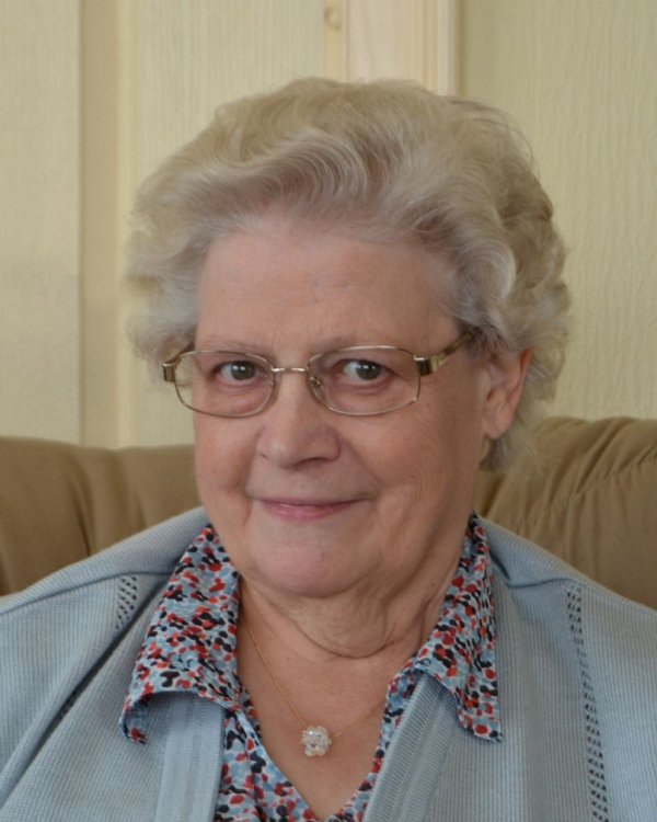 Julienne De Nies
